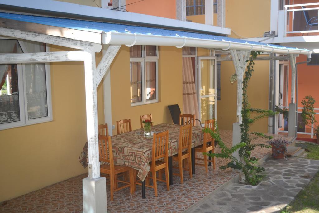 Merlin Guest House Nouvelle Découverte Εξωτερικό φωτογραφία
